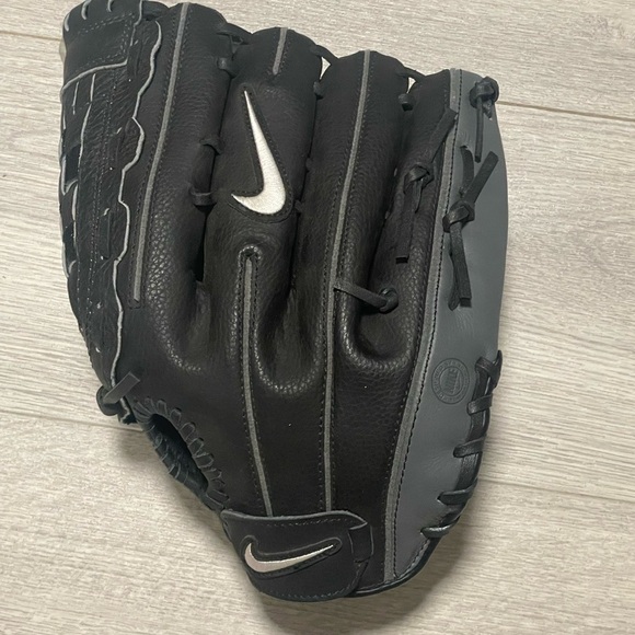 Nike Other - Nike Diamond Elite Black Softball Glove
